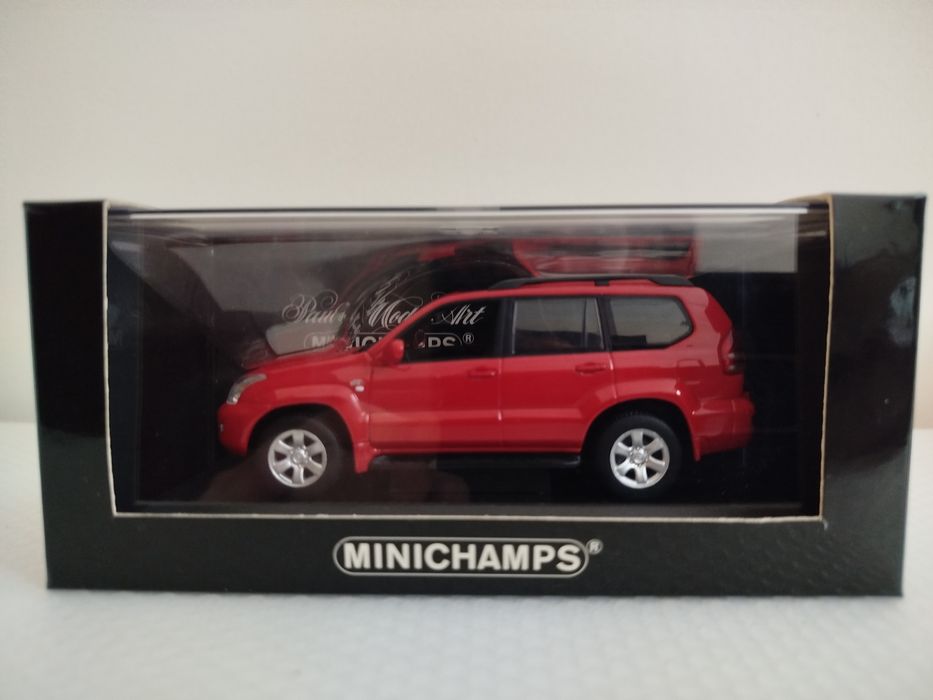 Miniatura Toyota Land Cruiser 1/43 Nova