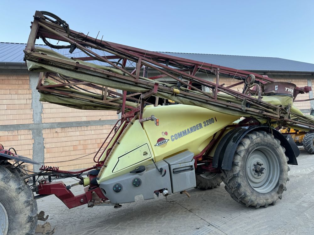 Hardi Commander  3200