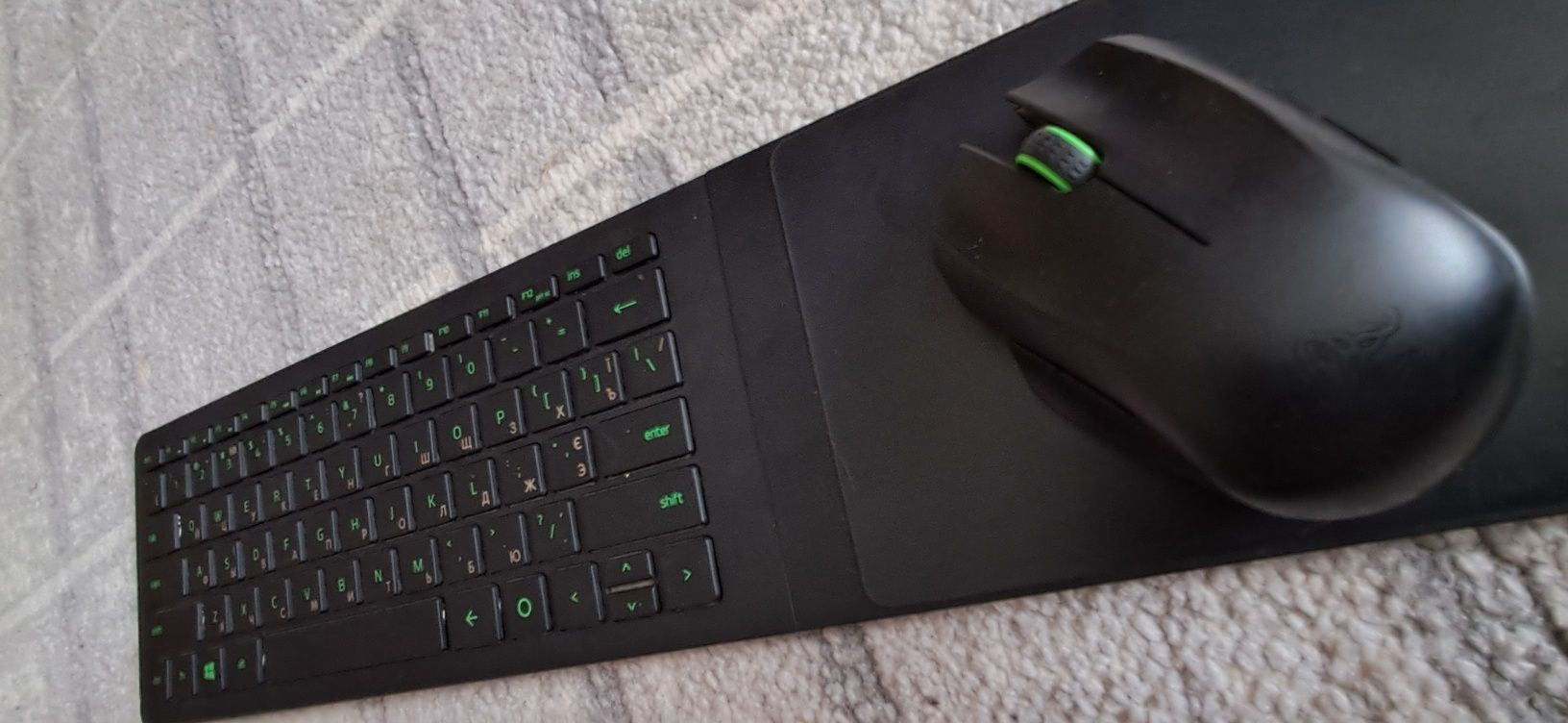 Характеристики Клавіатура бездротова Razer Turret (RZ84-01330100-B3G1)