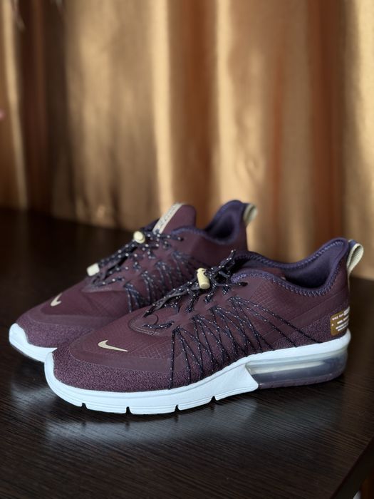 Кросівки для бігу Nike WMNS AIR MAX SEQUENT 4 UTILITY