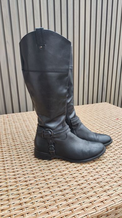 Wysokie czarne kozaki skórzane Aldo 39 klamerka