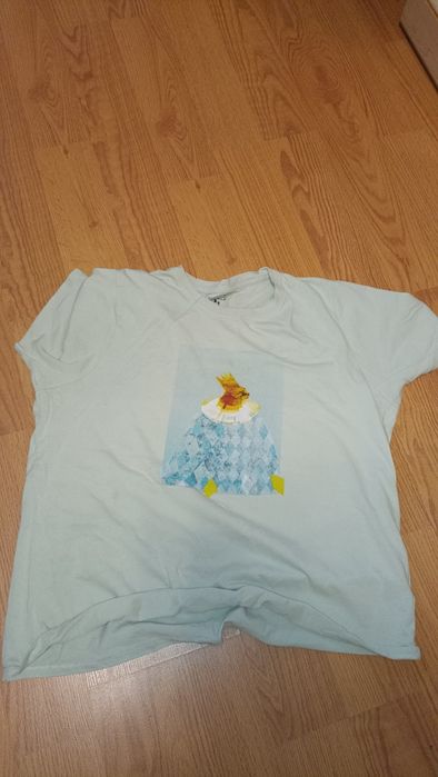 Віддам безкоштовно жіночий одяг