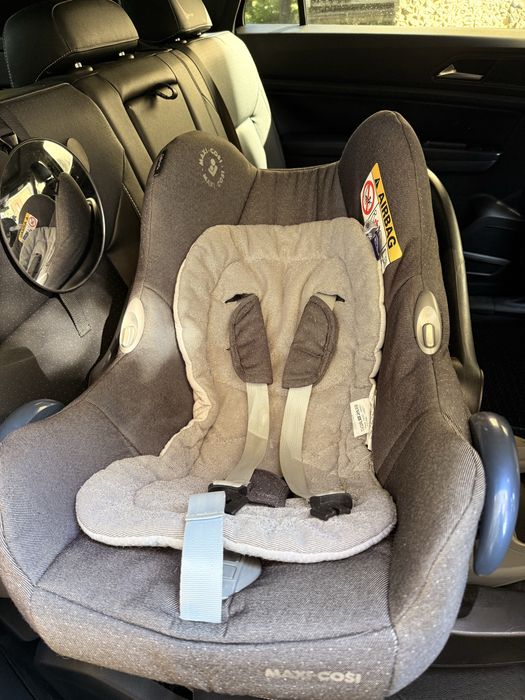 Продам автокрісло  автолюльку maxi cosi