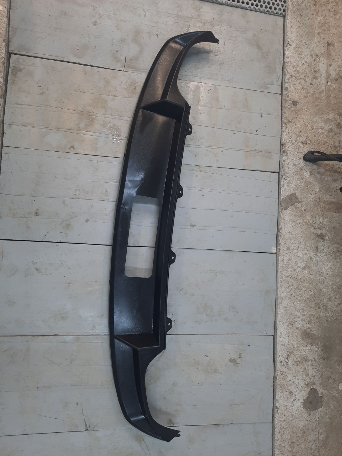 Губа заднього бампера Октавіа A7 універсал 5E5807521