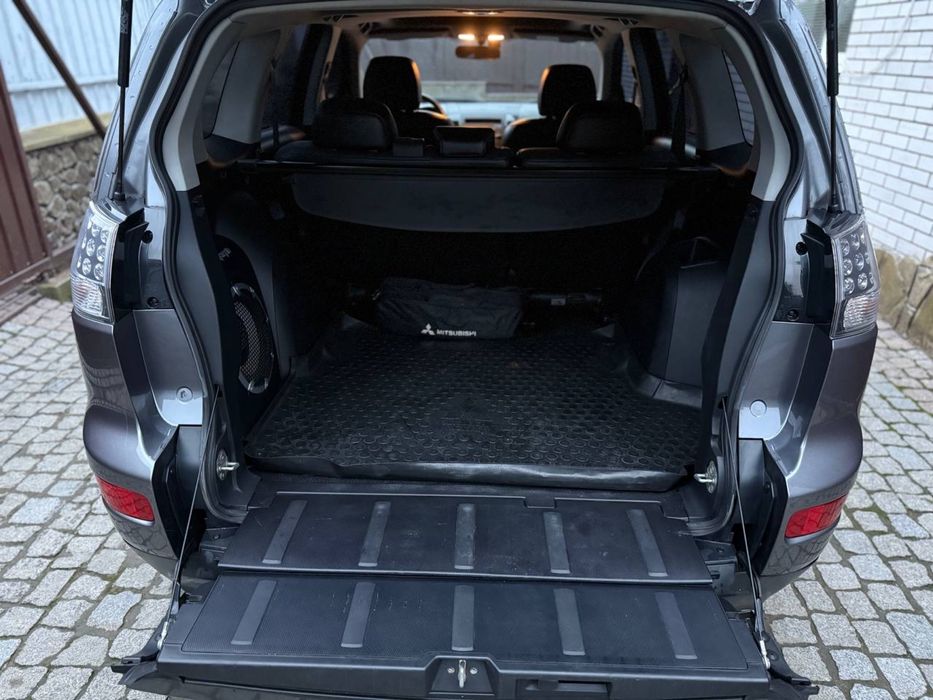 Mitsubishi outlander XL 2009 рік 1 власник