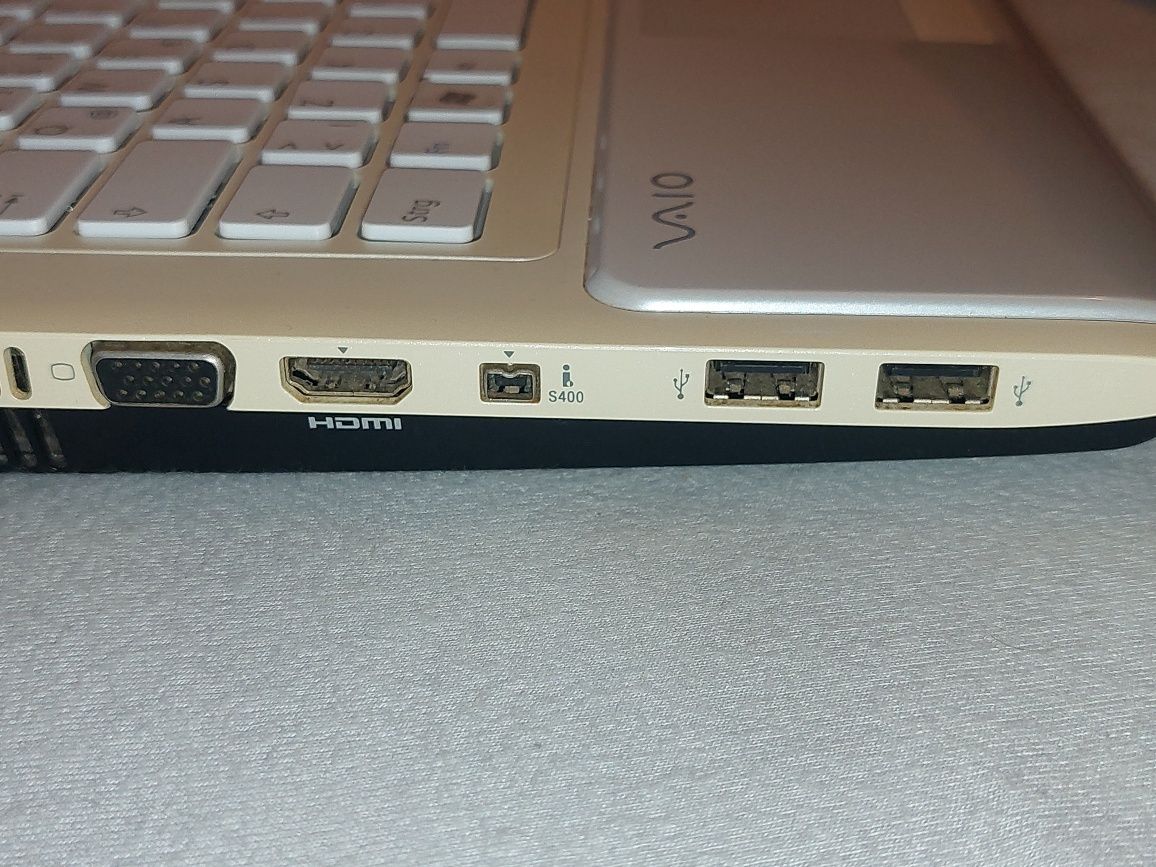 Sony Vaio PCG-61412M i3 4GB