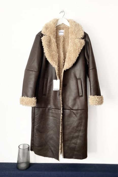 płaszcz kożuszek Bershka nowa z metkami sztuczna skóra brąz teddy beż