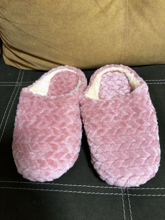 Тапочки 40 розмір нові