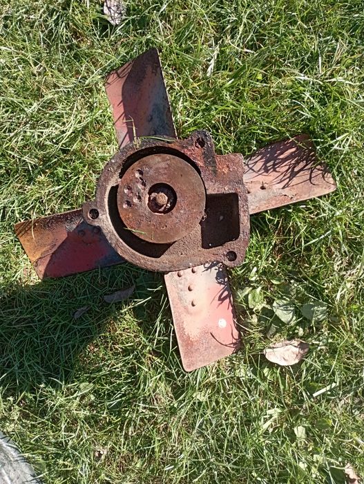 Водяна помпа МТЗ -50