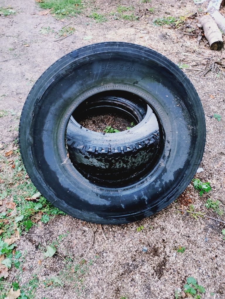Opony 825 do przyczep