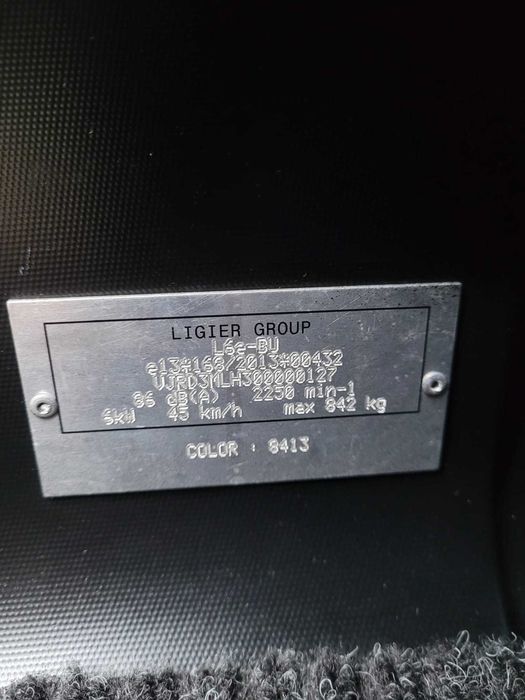 Microcar - czterokołowiec