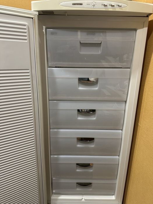 Продам морозильну камеру у відмінному стані