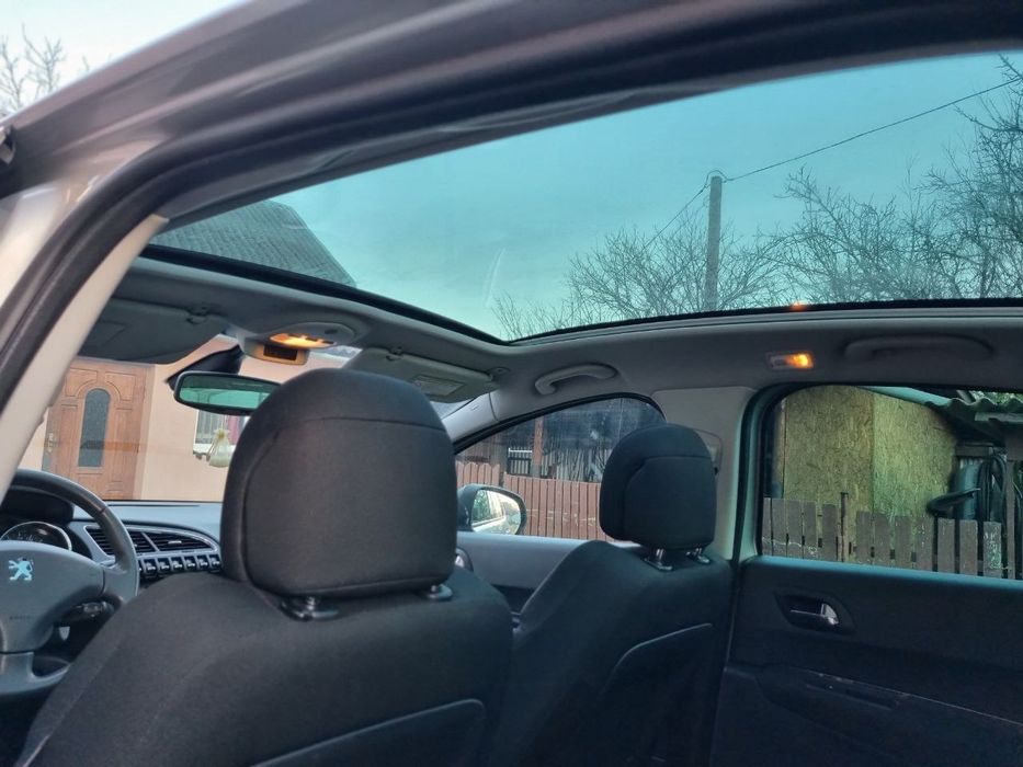 Пежо 3008. 2009р.в. 1.6 бензин