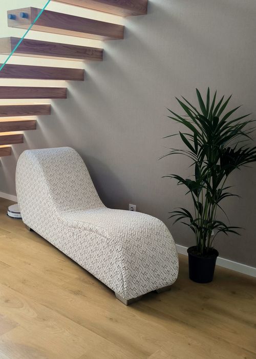 Chaise Longue Estofada — Moderna e Confortável