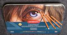 Kredki Derwent Lightfast (100 szt.) – Nowe, Doskonały Stan!