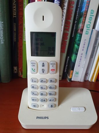 Telefon stacjonarny Philips D400