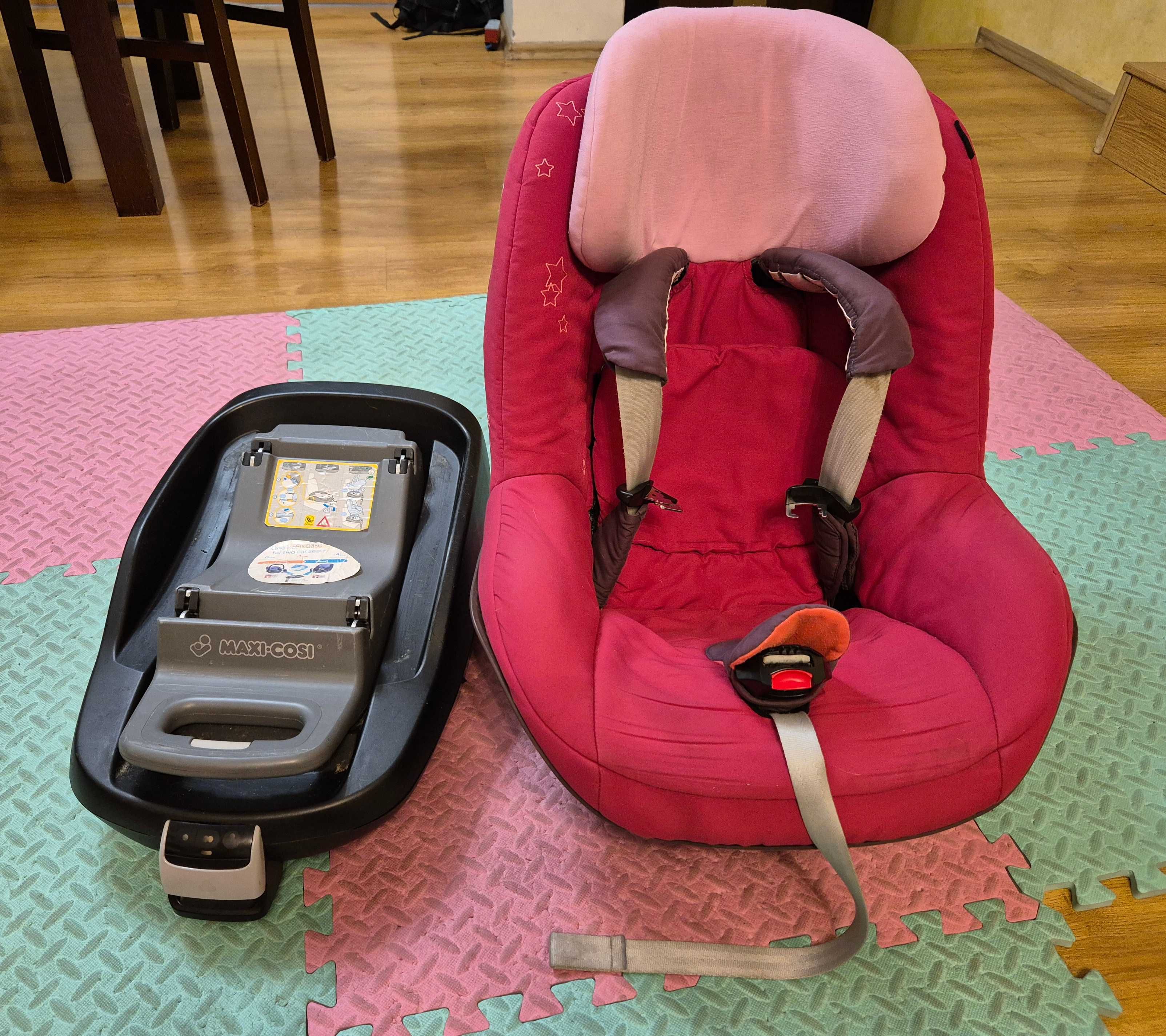 Fotelik samochodowy Maxi-Cosi Pearl 9-18 kg + FamilyFix