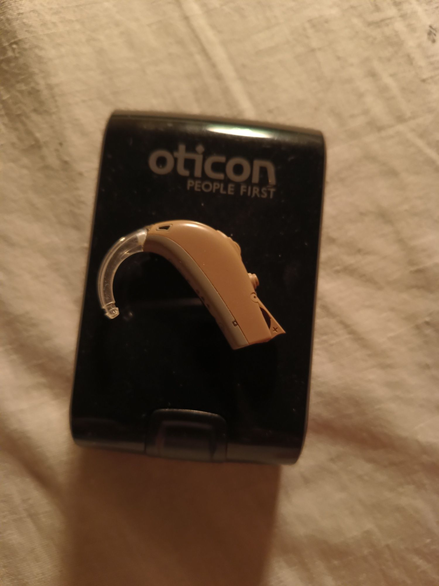 Aparat słuchowy Oticon