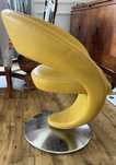 Fotel skóra skórzany designerski mid century Vawe fala żółty
