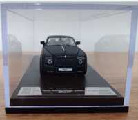 Rolls Royce Phantom Coupe 1:64