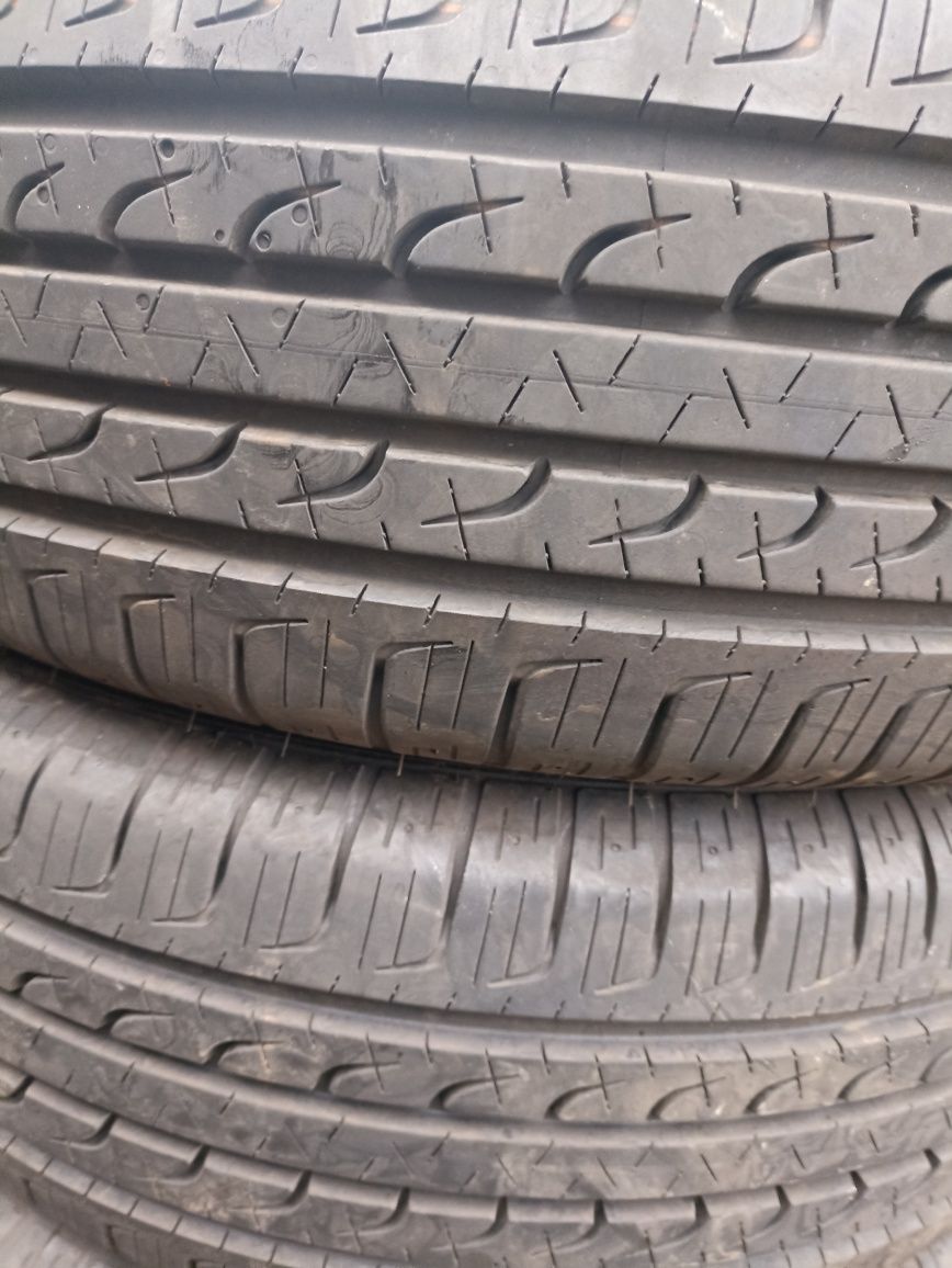 Opony letnie 215/60/17 Goodyear jak Nowe