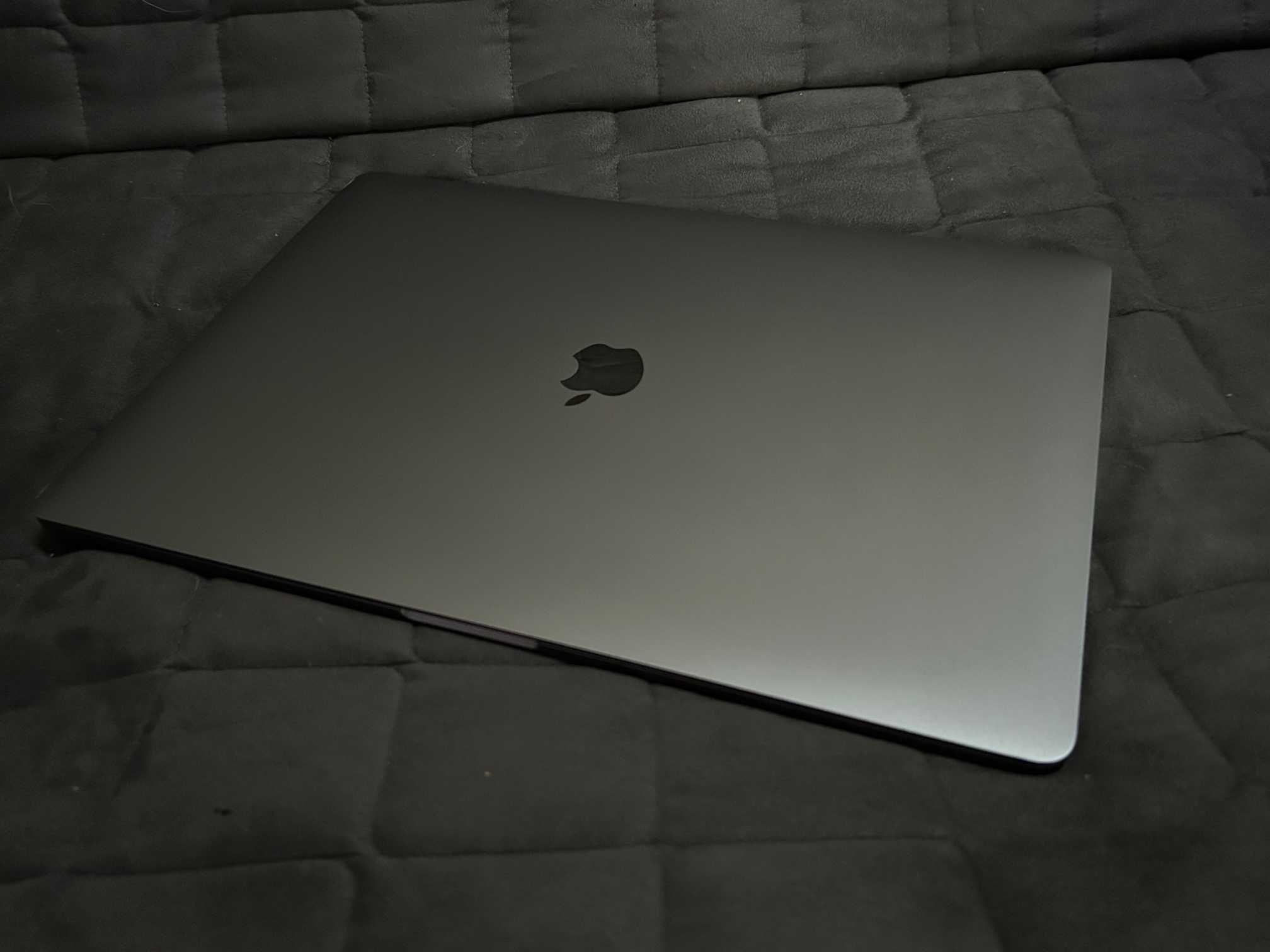 APPLE MACBOOK PRO 16'' (i9) /32GB /1TB SSD/RAD PRO 5500M Idealny!