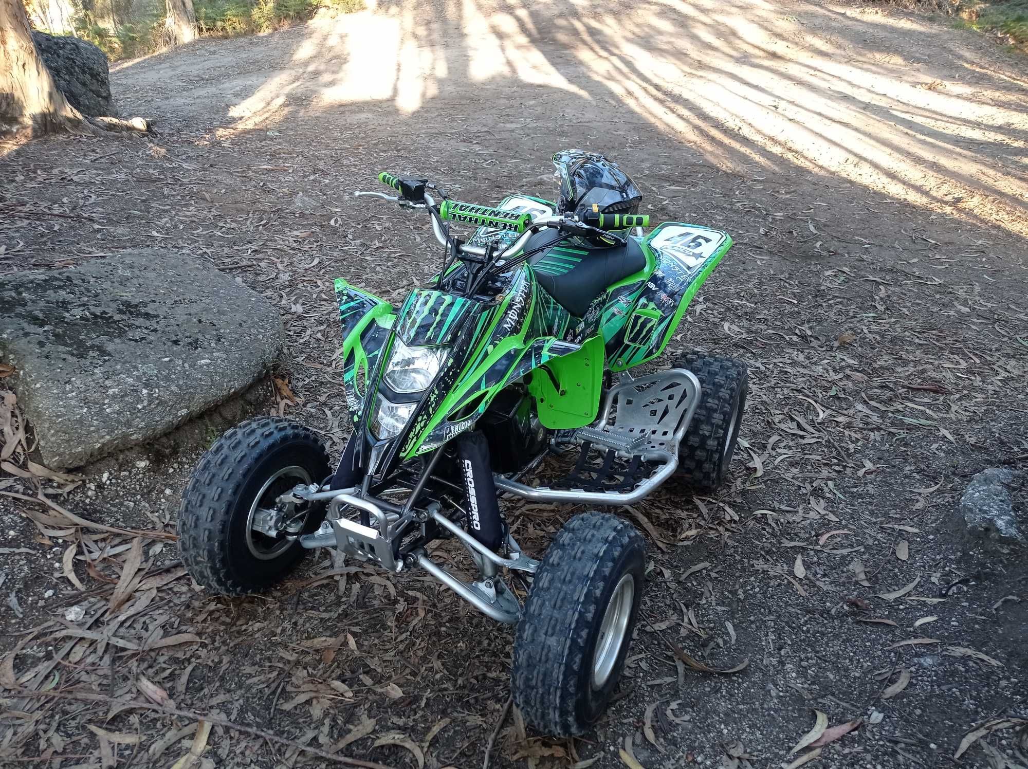 Moto 4 - Kawasaki KFX 400