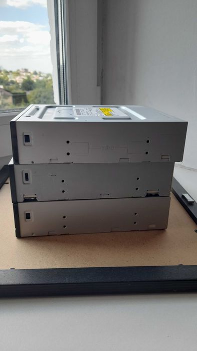 DVD-RW пишущие SATA