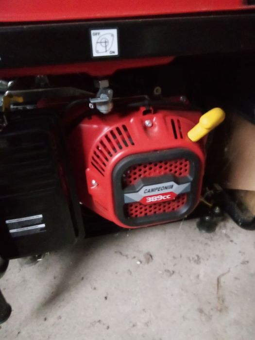 Бензиновый генератор