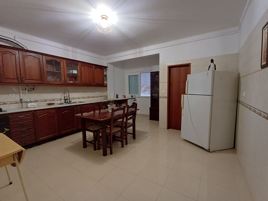 Quarto para arrendamento