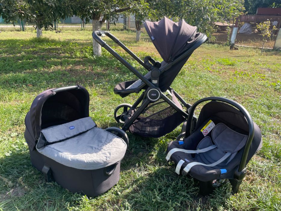 Продам Коляску Chicco Best Friend 3в1