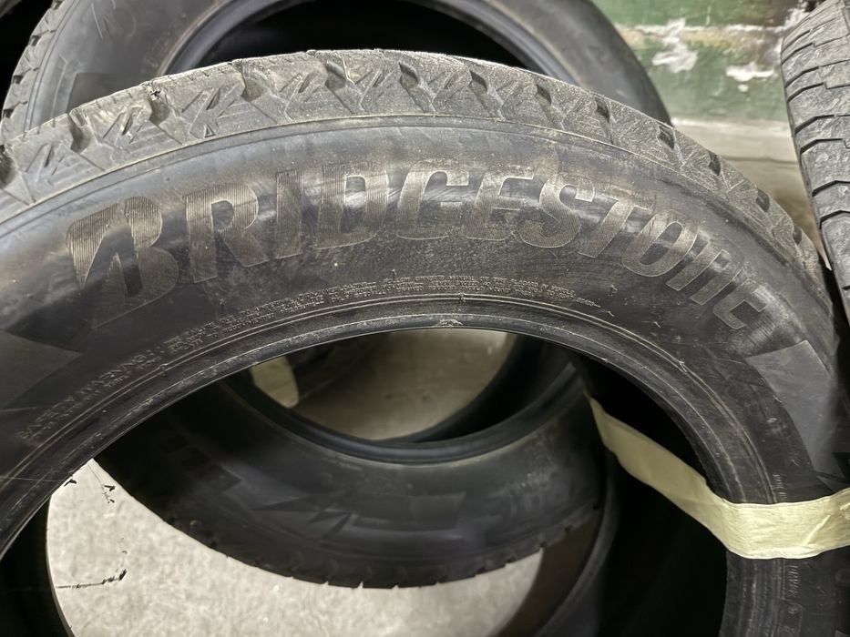 Шини зимові Bridgestone Blizzak DM-V3 265/55 R20