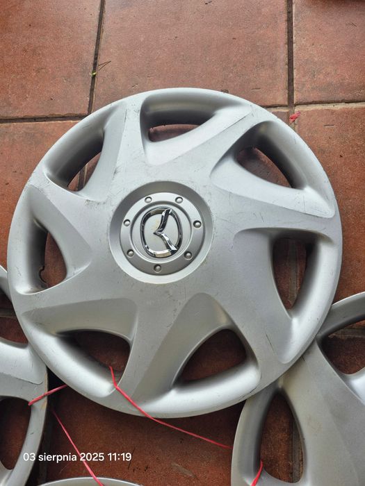 Mazda oryginalne kołpaki na felgi stalowe 15" GJ6A 37170