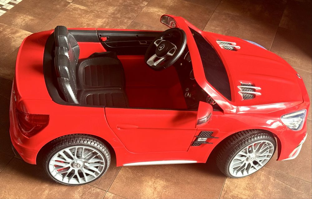 Samochod na akumulator dla dzieci