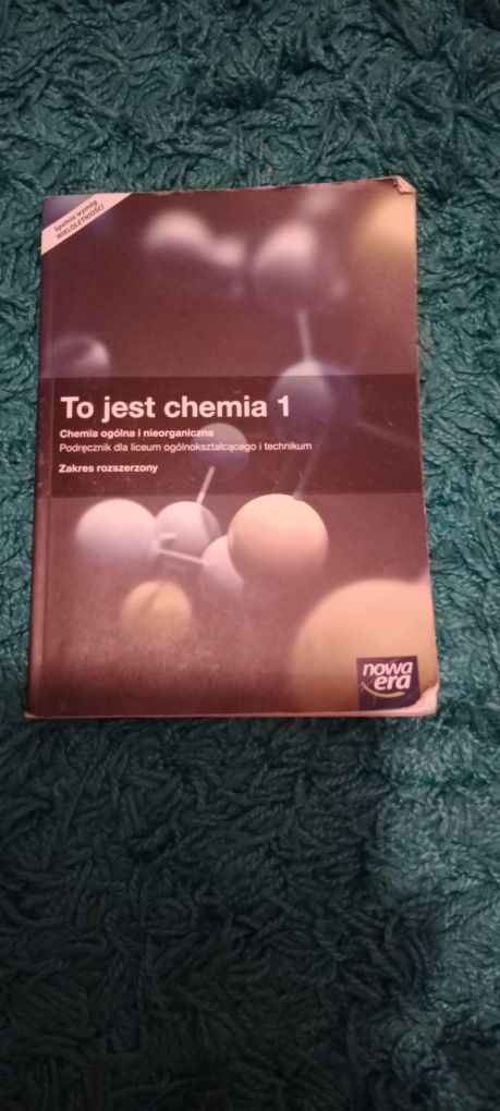 Sprzedam książkę "to jest chemia"