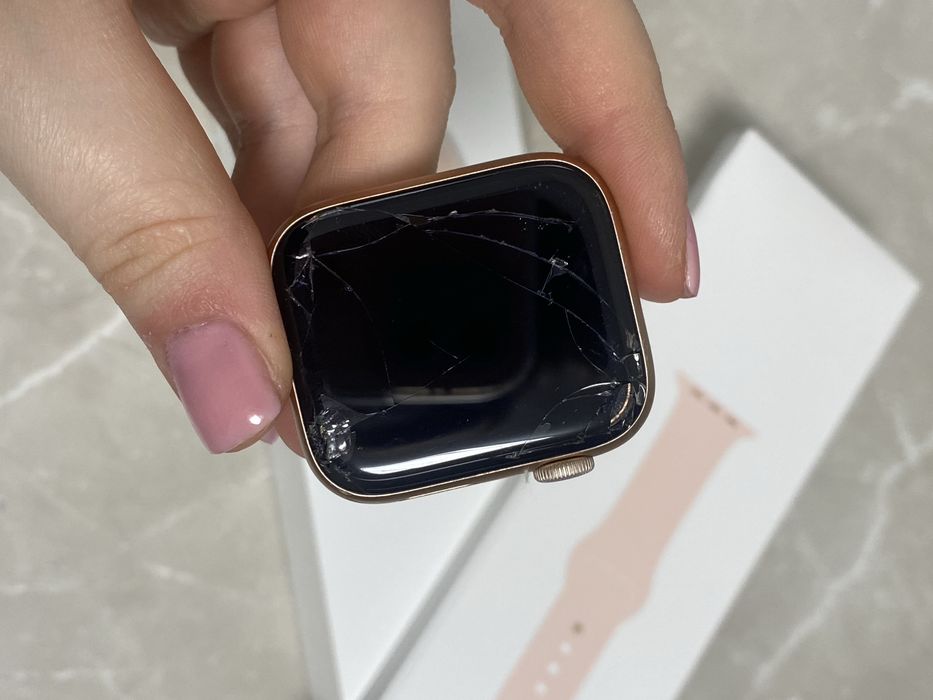 Apple Watch Series 4 44mm Gold