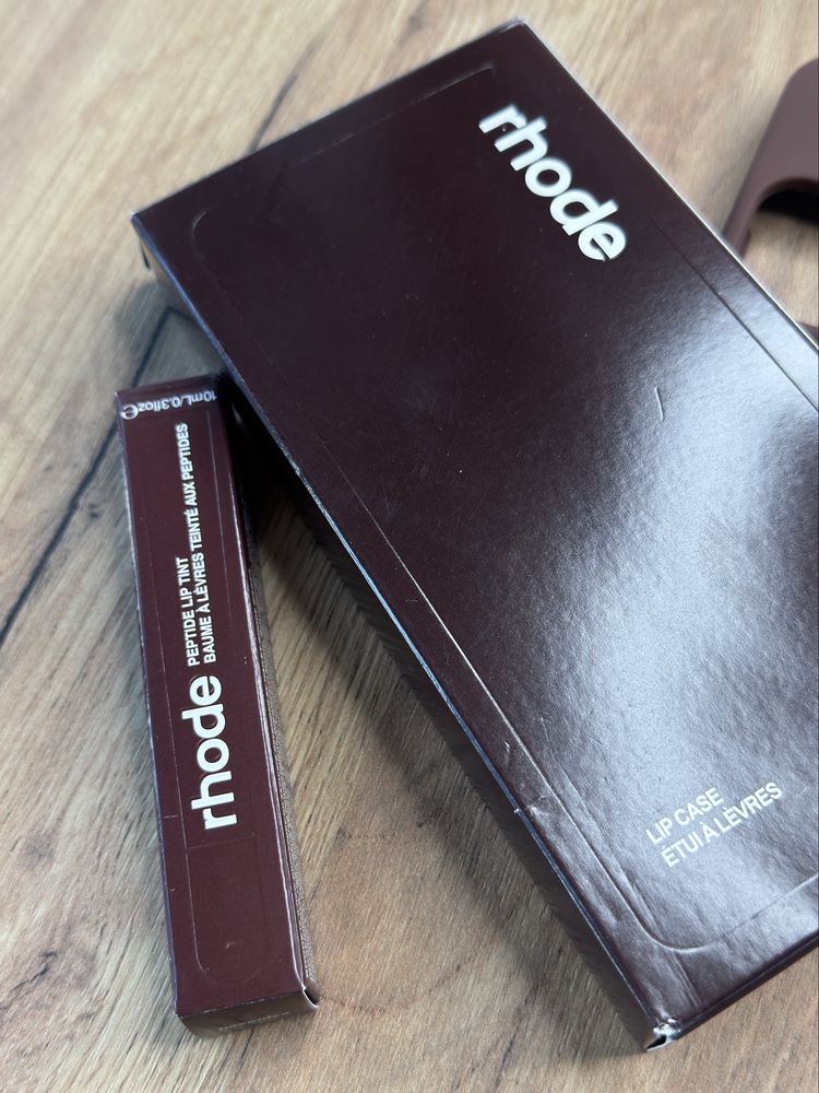 Etui + błyszczyk Rhode