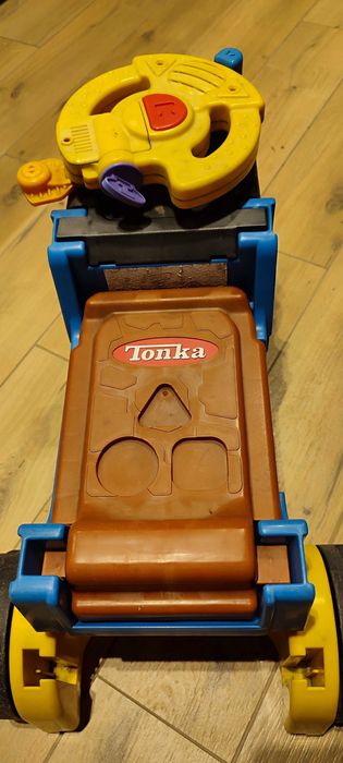 jeździk pchacz autko