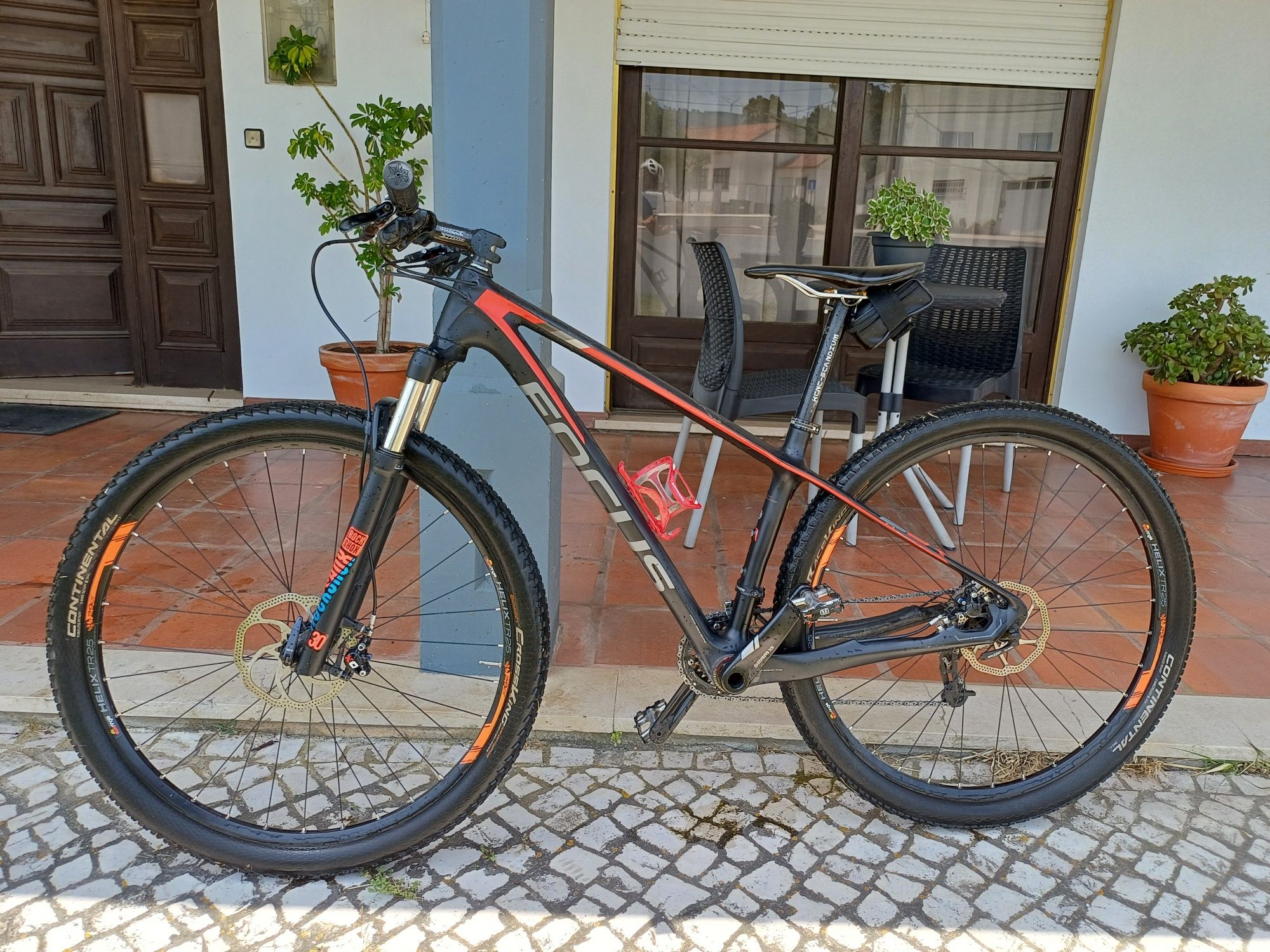 Bicicleta Focus Raven