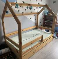 Łóżko dzieciece typu domek skandynawski