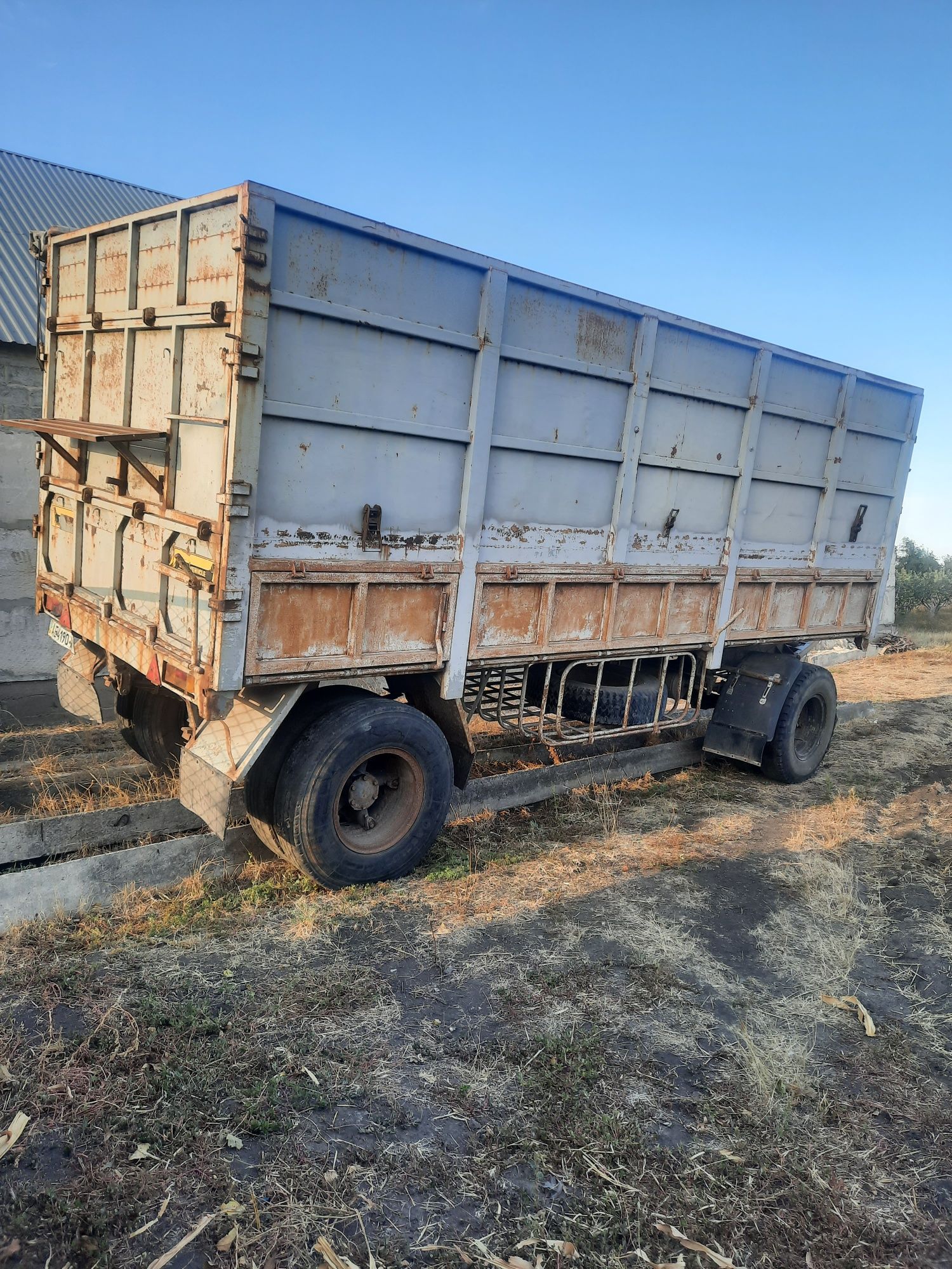 Прицеп від камаза