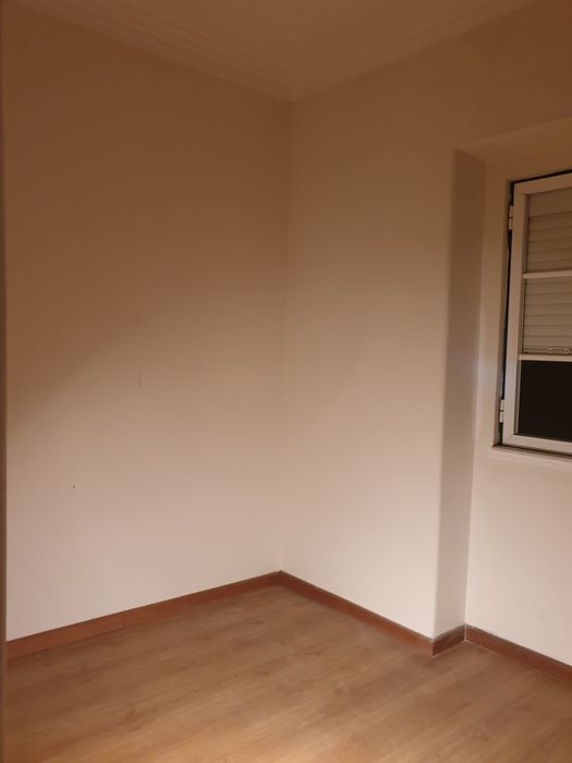 Apartamento T3 Venteira óptimo estado