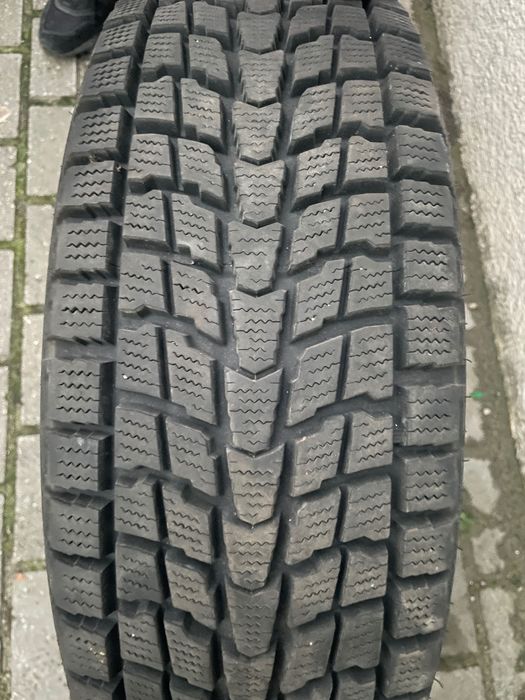 Komplet 4 opon zimowych + felgi aluminiowe