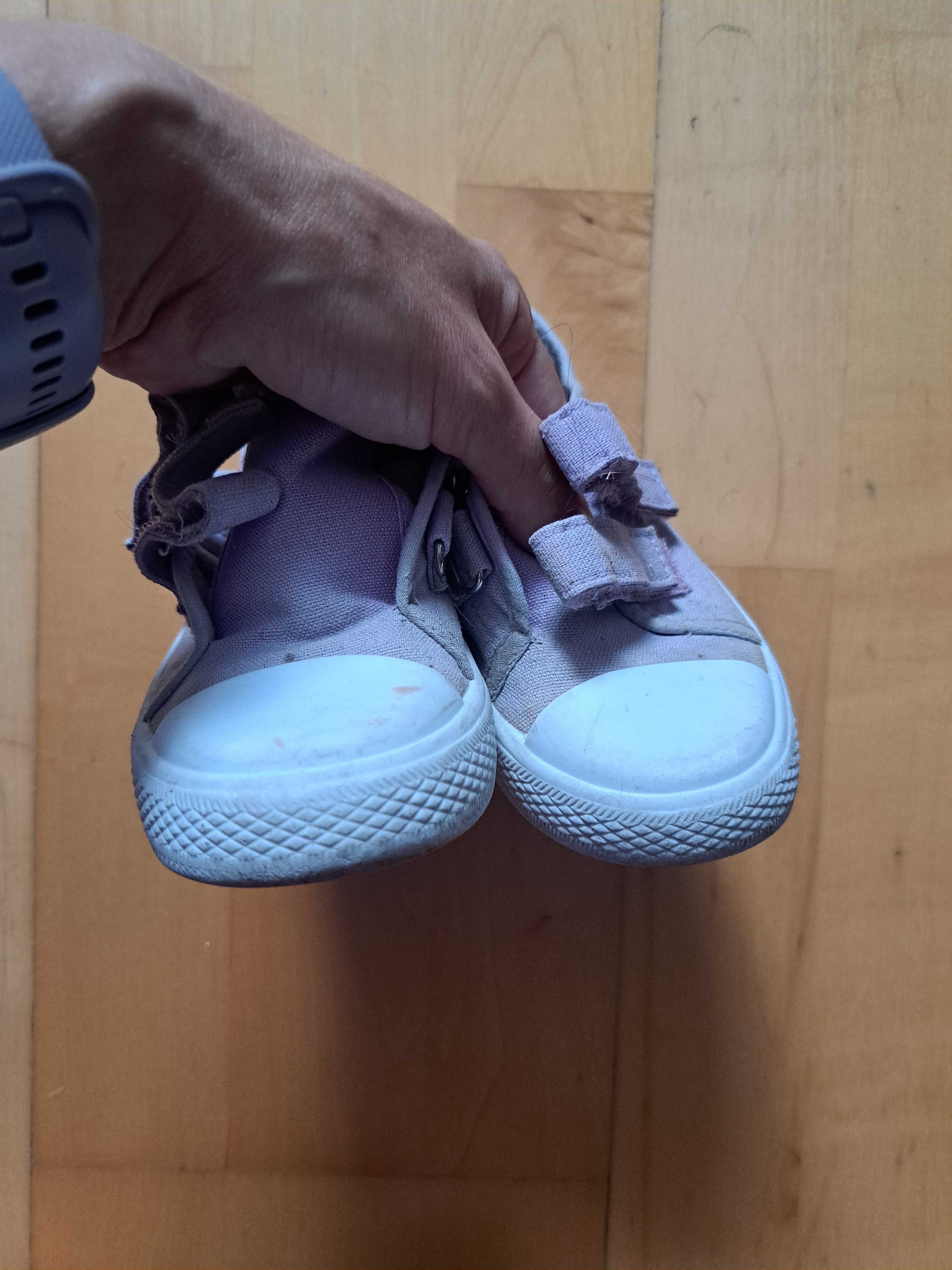 Buty trampki i sneakersy r. 28/29