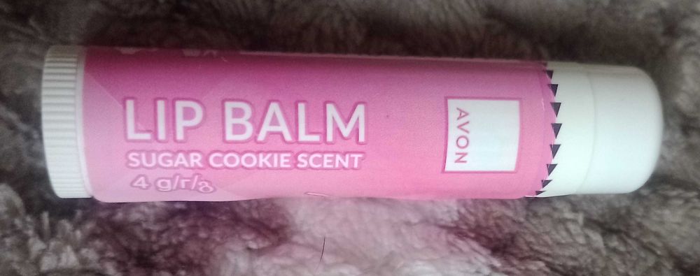Nawilżający balsam do ust ciasteczko
