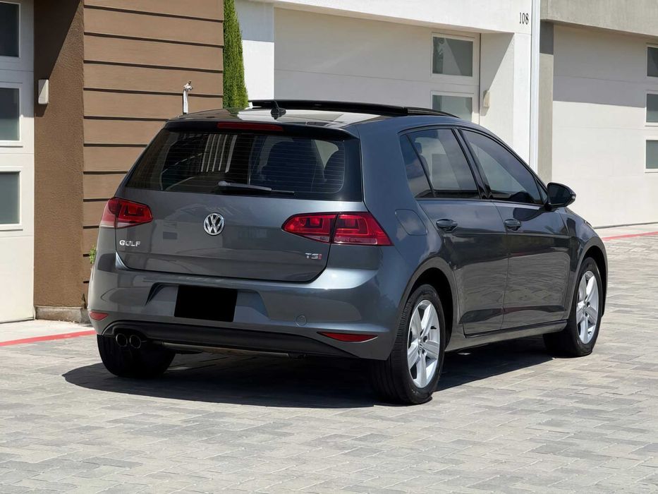 Volkswagen Golf      2017