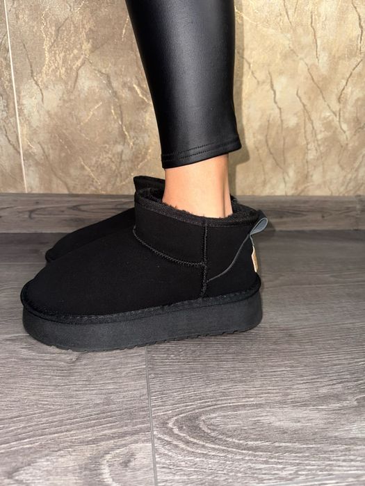 Нові Угги 39 розмір , екозамша