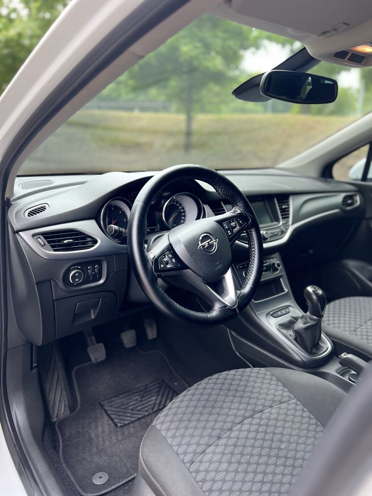 Opel Astra 1.6 CDTI