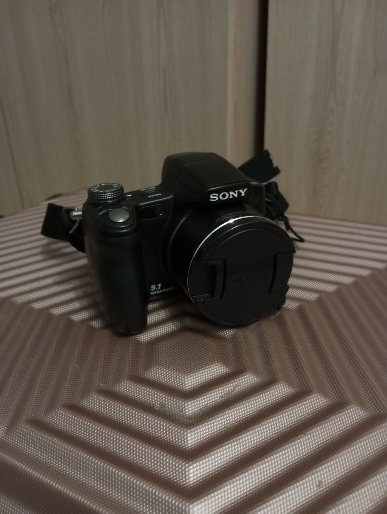 Продам фотоапарат SONY