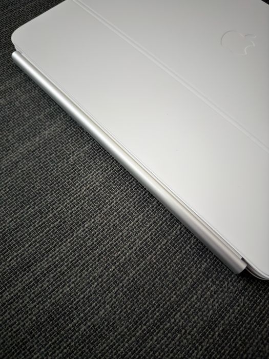 Jak nowa Klawiatura Apple Magic Keyboard biała do iPada Pro 13